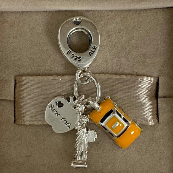 Pandora Symbols of New York City Dangle Charm - Picture 1 of 6